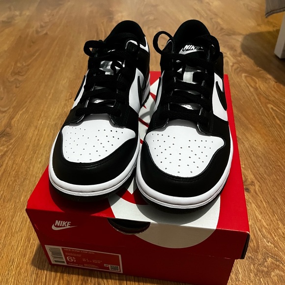 Panda Nike low dunk - Picture 2 of 6